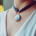 Jewelry set : Collar, anillo y dije de Concha de Nácar con fotografía de Hojas de Helecho